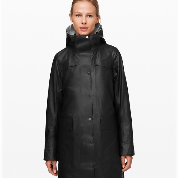 Lululemon into the drizzle raincoat NWT - Picture 2 of 8